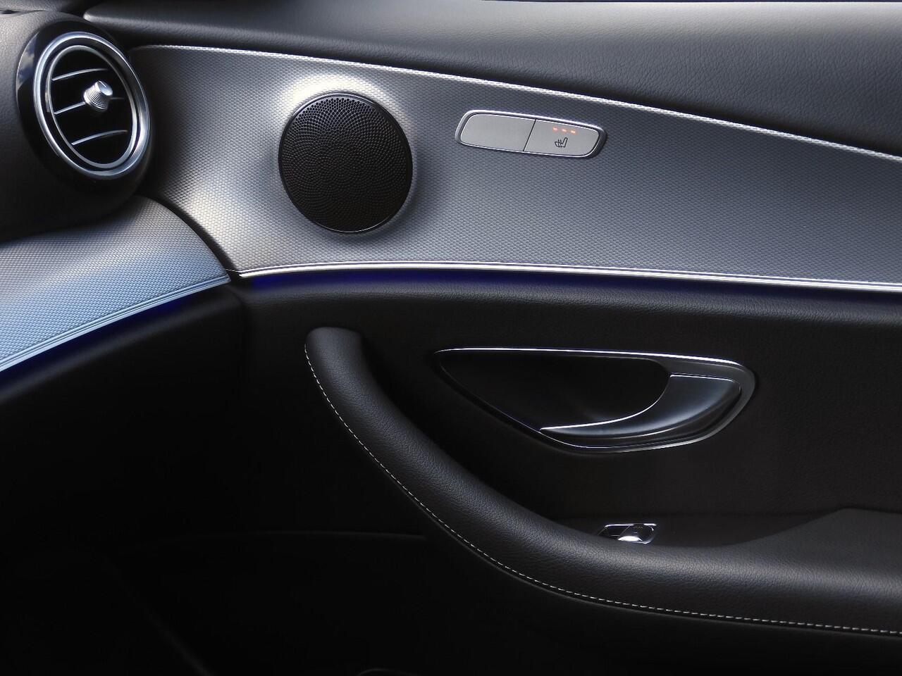 Mercedes-Benz E-estate 200 AMG/ LEER/ WIDESCREEN/ CARPLAY/ ELEKT. STOELEN