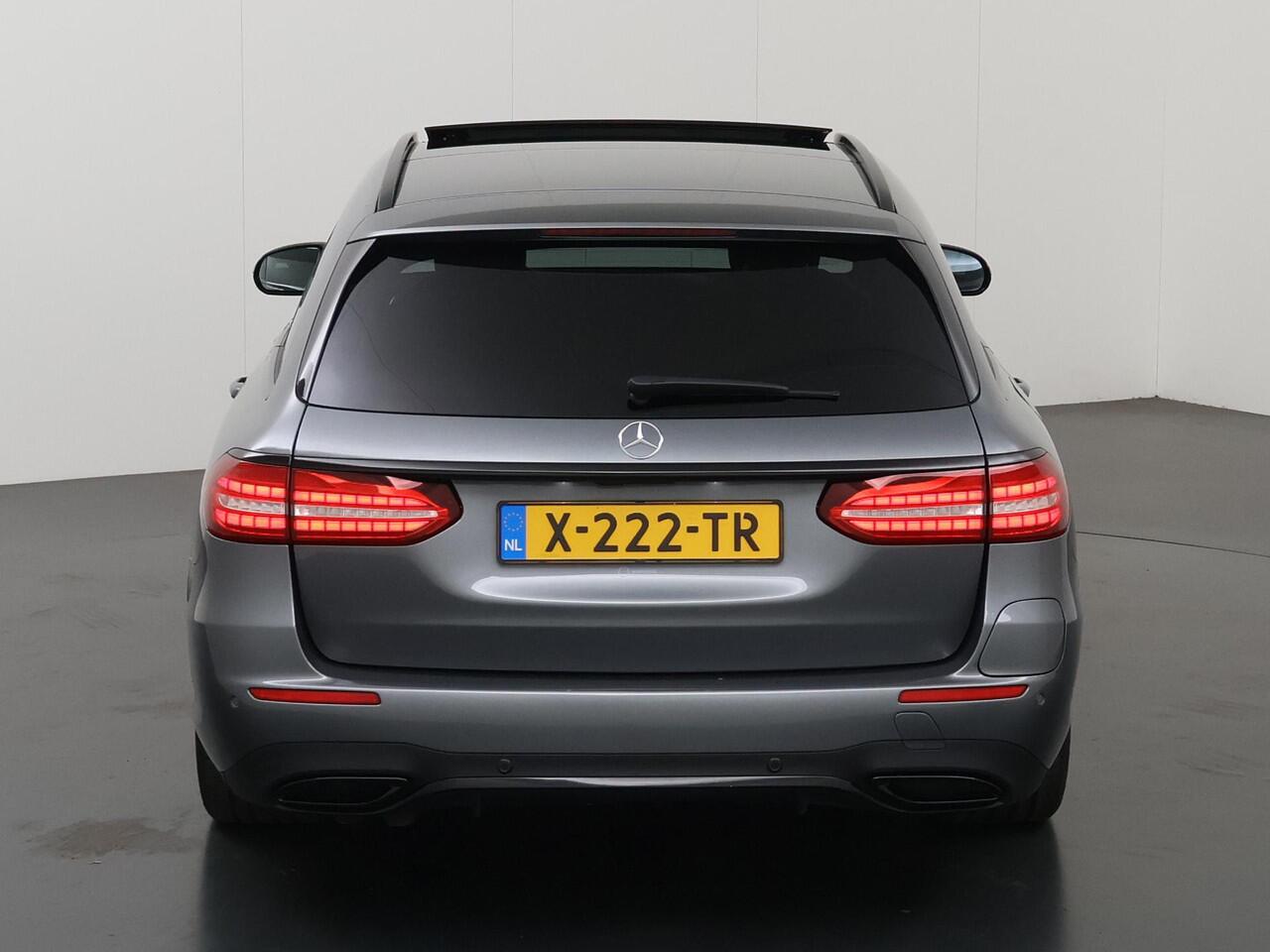 Mercedes-Benz E-estate 300 de AMG Line | Navigatie | Parkeercamera | Stoelverwarming | Keyless Go |
