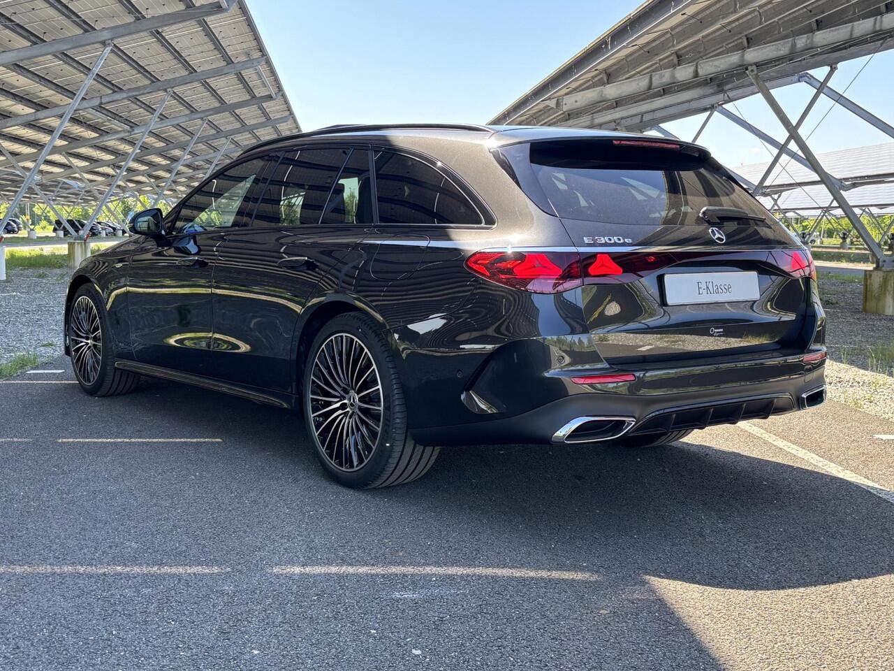 Mercedes-Benz E-estate 300 e Sport Edition | Night | Panoramadak | Burmester | Superscreen | Head-up display | Stoelverwarming/ventilatie | Sfeerverlichting |