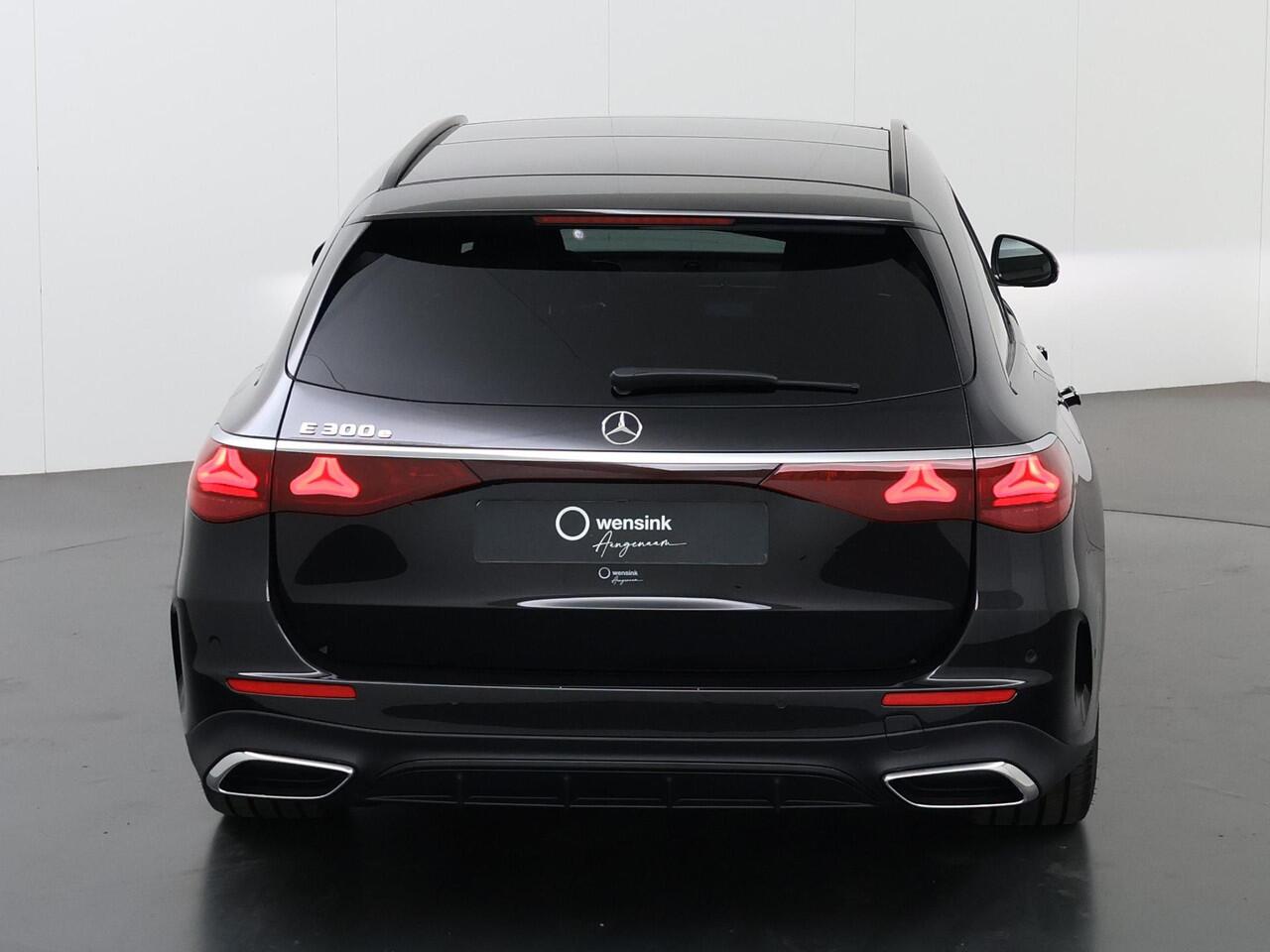 Mercedes-Benz E-estate 300e Sport Edition | Premium Plus pakket | Burmester 4D | Nappa leder | Trekhaak | Stoelventilatie | Panoramaschuifdak |