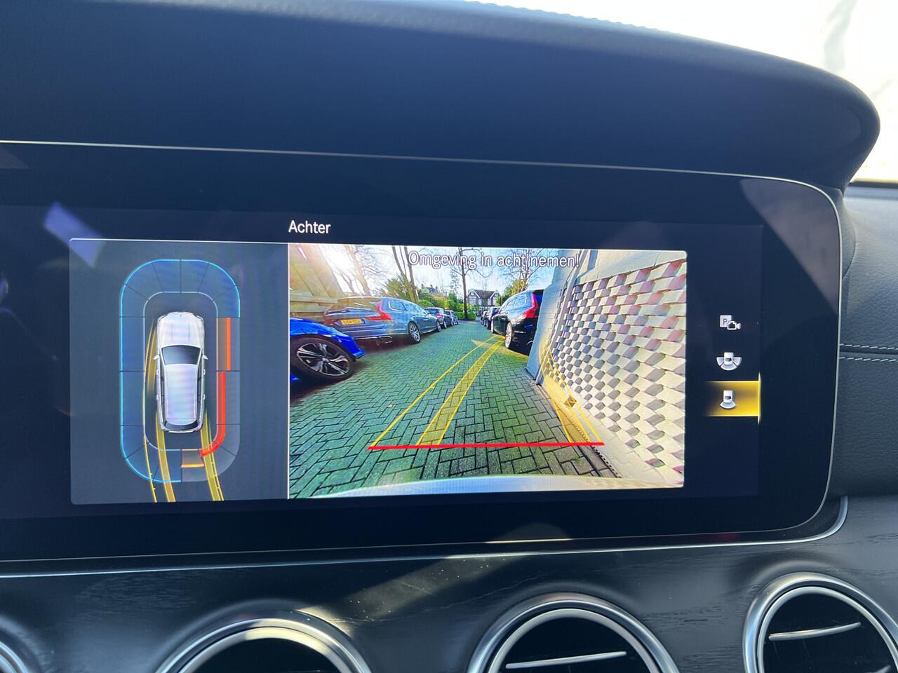 Mercedes-Benz E-estate 300 e AMG Line Panorama dak 320 PK 9 versn. Automaat