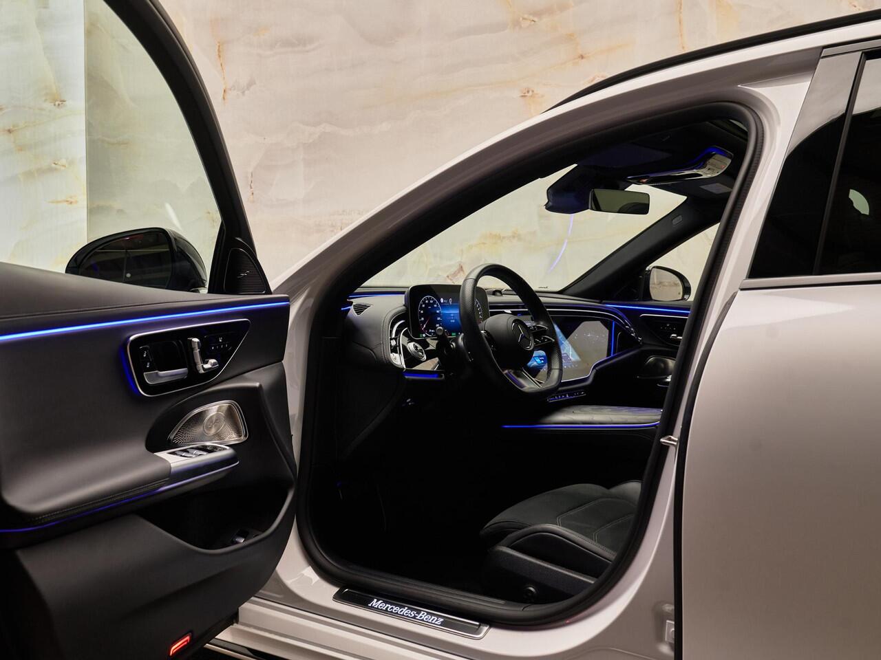 Mercedes-Benz E-estate 300 e AMG Line, NL-auto, 1e eig., pano, Burmester, 360° camera, 20'', tr.haak, ACC, keyless, dealeroh, NP90k