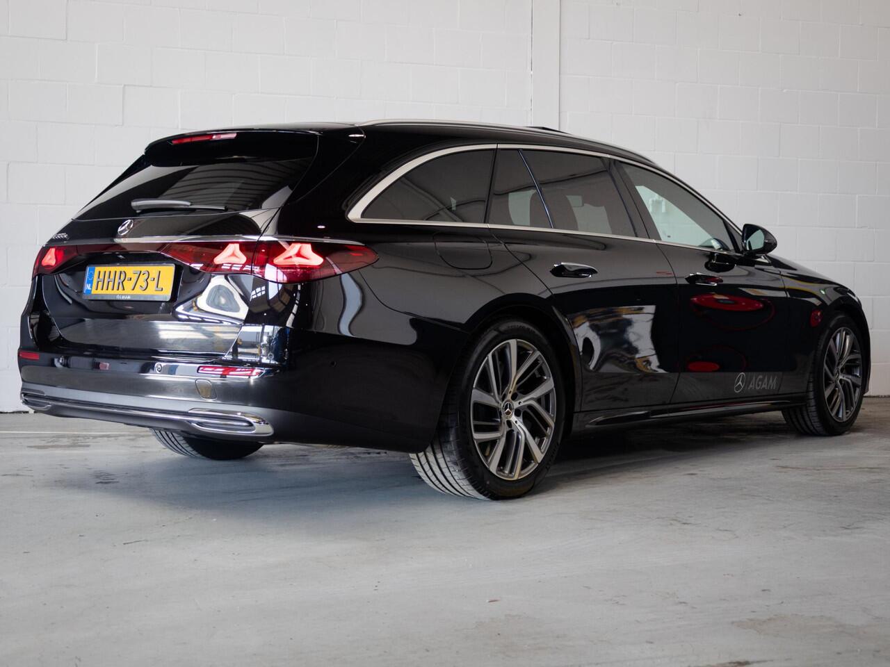 Mercedes-Benz E-estate 300 e Luxury Line Panorama dak