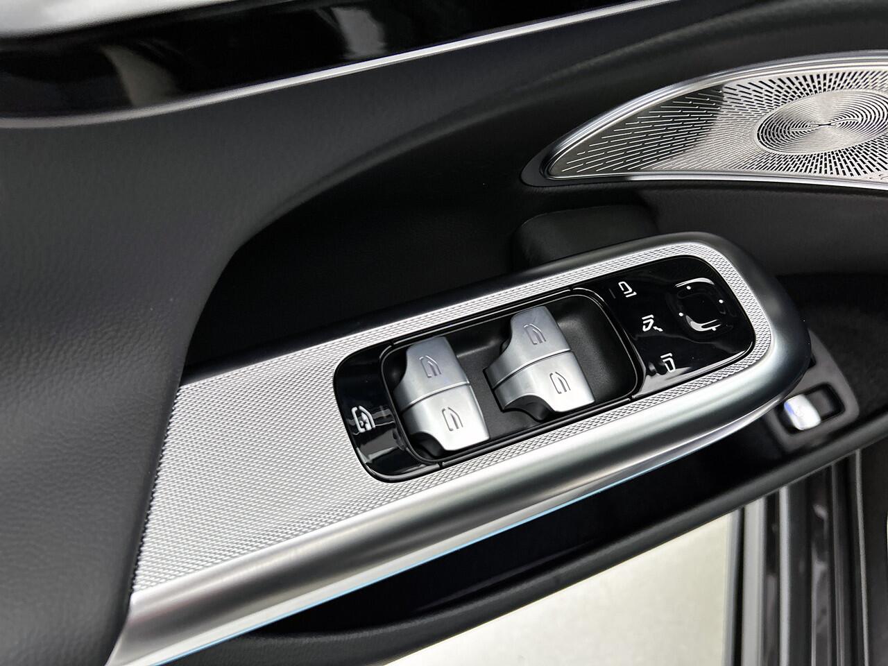 Mercedes-Benz E-estate 300 e Sport Edition | Trekhaak | Nightpakket | Premium Pakket | Rijassistentiepakket Plus | Akoestisch comfortpakket | URBAN GUARD voertuigbescherming plus | Winter pakket | KEYLESS GO-pakket | Parkeerpakket met 360°-camera |