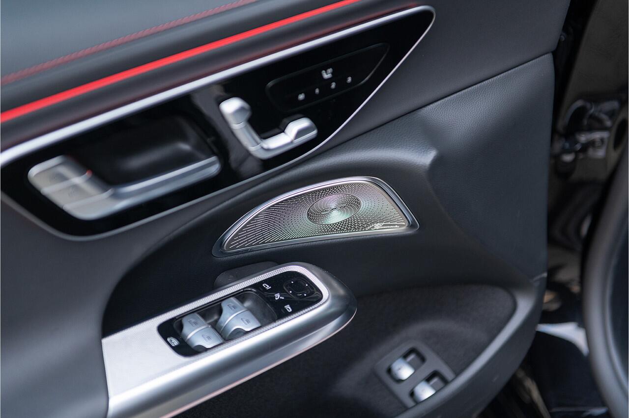 Mercedes-Benz E-estate AMG 53 4MATIC+ Distronic+ IHC+ Achterasbes. MBUX Hyperscreen Pano Head Up 360 Softclose