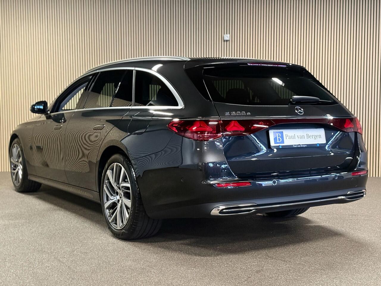 Mercedes-Benz E-estate 300e Avantgarde Advanced-DISTRONIC-TREKHAAK-DODEHOEK-APLLE CARPLAY-COMPLEET