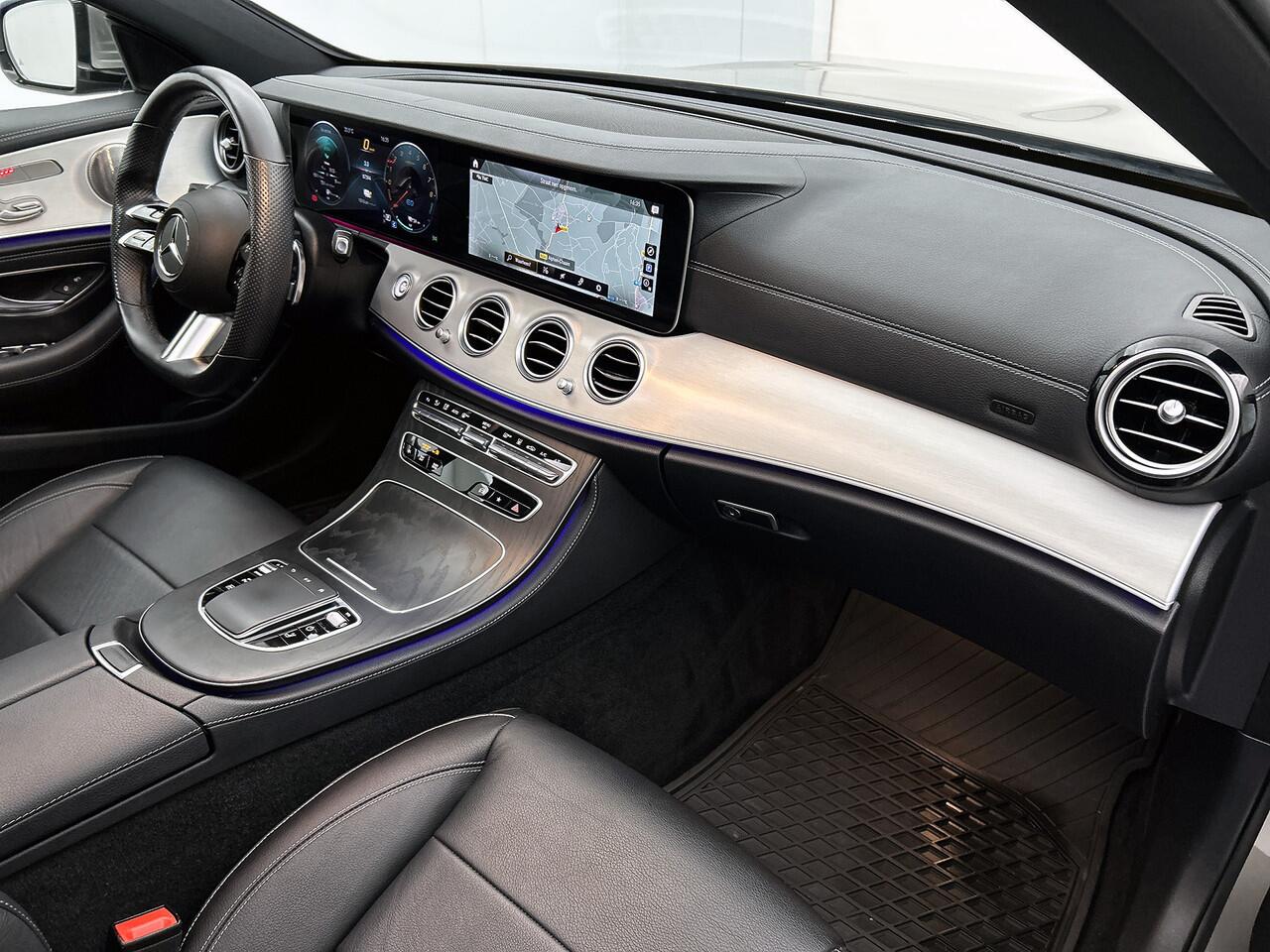 Mercedes-Benz E-estate 300 e Business Solution AMG | Panorama schuif/kanteldak | Trekhaak af fabriek wegklapbaar | Lederen bekleding | Alarm SCM3 | 360gr Camera | Inclusief 24 maanden Mercedes-Benz Certified garantie voor Europa.