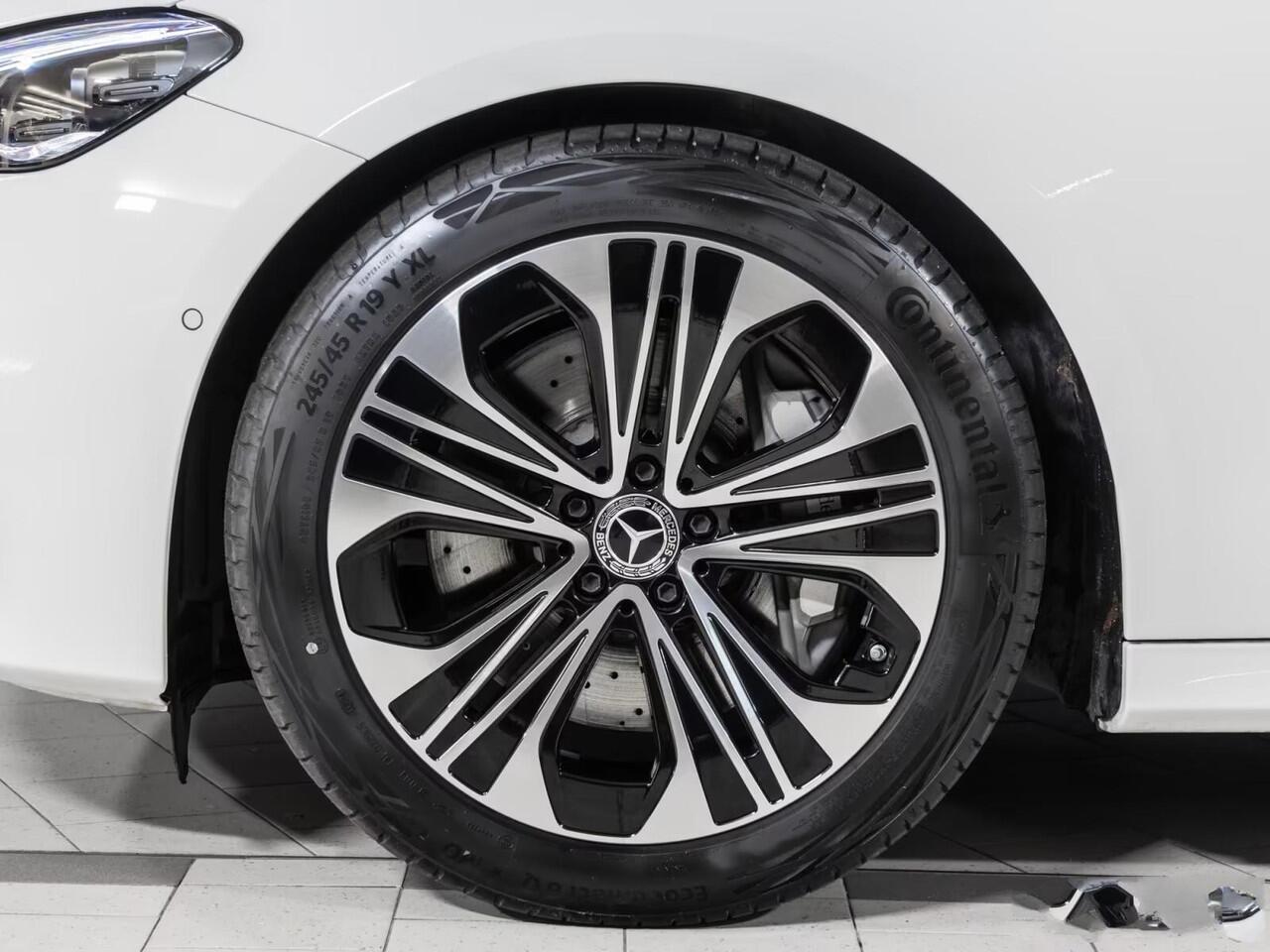 Mercedes-Benz E-estate 300e AVANTGARDE ** DIG.LIGHT, PANORAMA, TREKH, MEM, AGILITY, 360 CAM, WINTER ** 1e EIG - UNFALLFREI - Ex MB ** ** INFORMEER OOK NAAR ONZE AANTREKKELIJKE FINANCIAL-LEASE TARIEVEN **