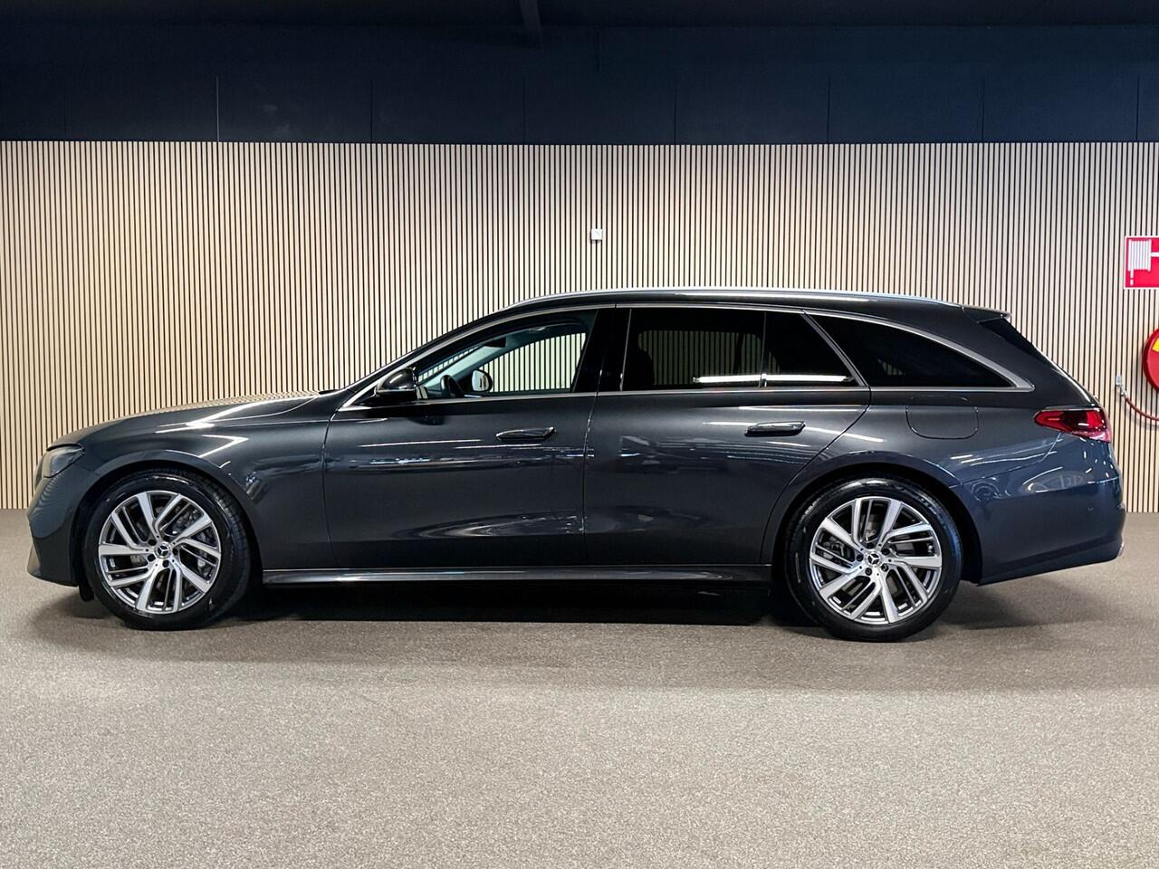 Mercedes-Benz E-estate 300e Avantgarde Advanced-DISTRONIC-TREKHAAK-DODEHOEK-APLLE CARPLAY-COMPLEET