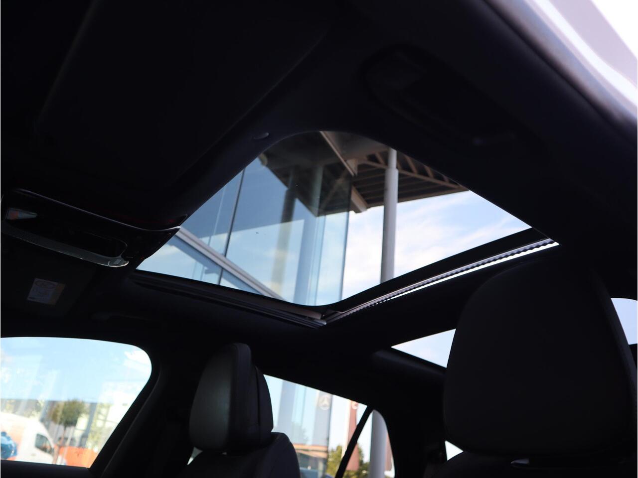 Mercedes-Benz E-estate 300 e AMG Line