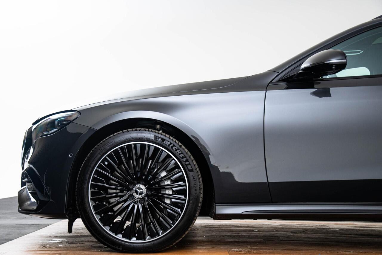 Mercedes-Benz E-estate 300 e AMG Line Trekhaak - Panoramadak - Airmatic - Night Pack - Winter pakket - Cruisecontrol met Afstandsregeling - Comfort stoelen - Verwarmde en geklimatiseerde stoelen - Getinte Ruiten -