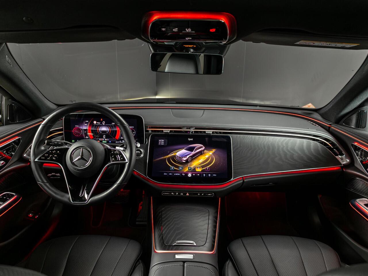 Mercedes-Benz E-estate 300 e Luxury Line Panorama dak