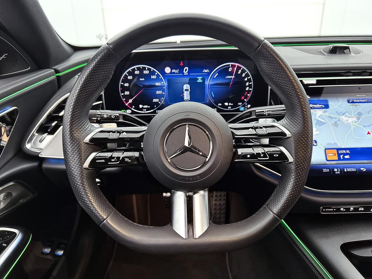 Mercedes-Benz E-estate 300 e AMG Line Superscreen, Trekhaak, Burmester, Hyperscreen