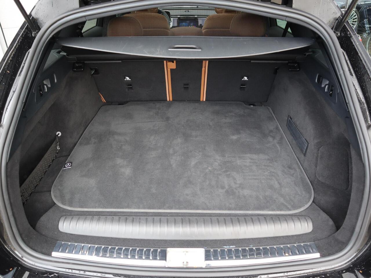 Mercedes-Benz E-estate 300 e Sport Edition