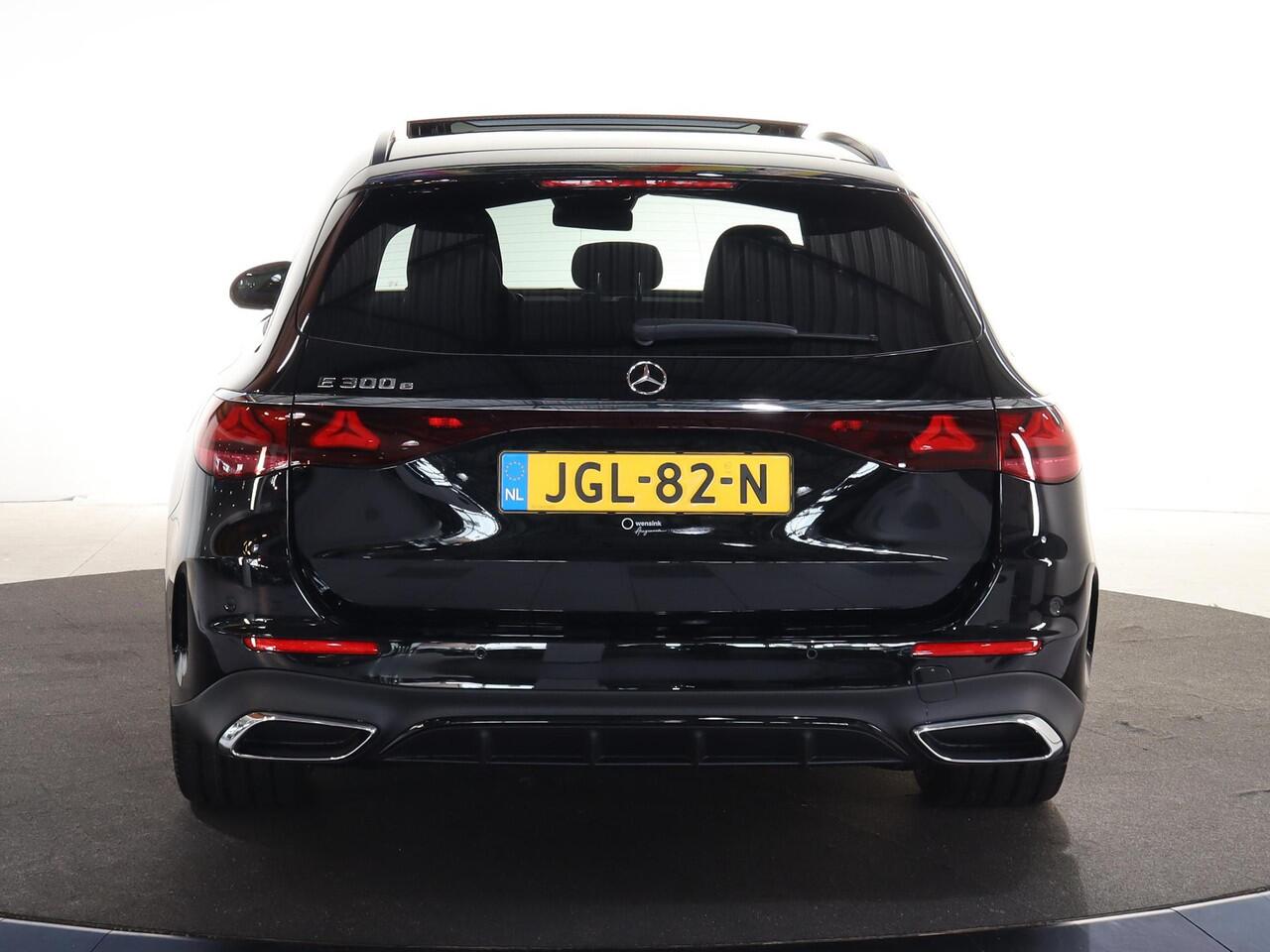 Mercedes-Benz E-estate 300e Sport Edition | Panoramaschuifdak | Premium pakket | Leder pakket | Burmester | Stoelventilatie | Night pakket | Trekhaak |