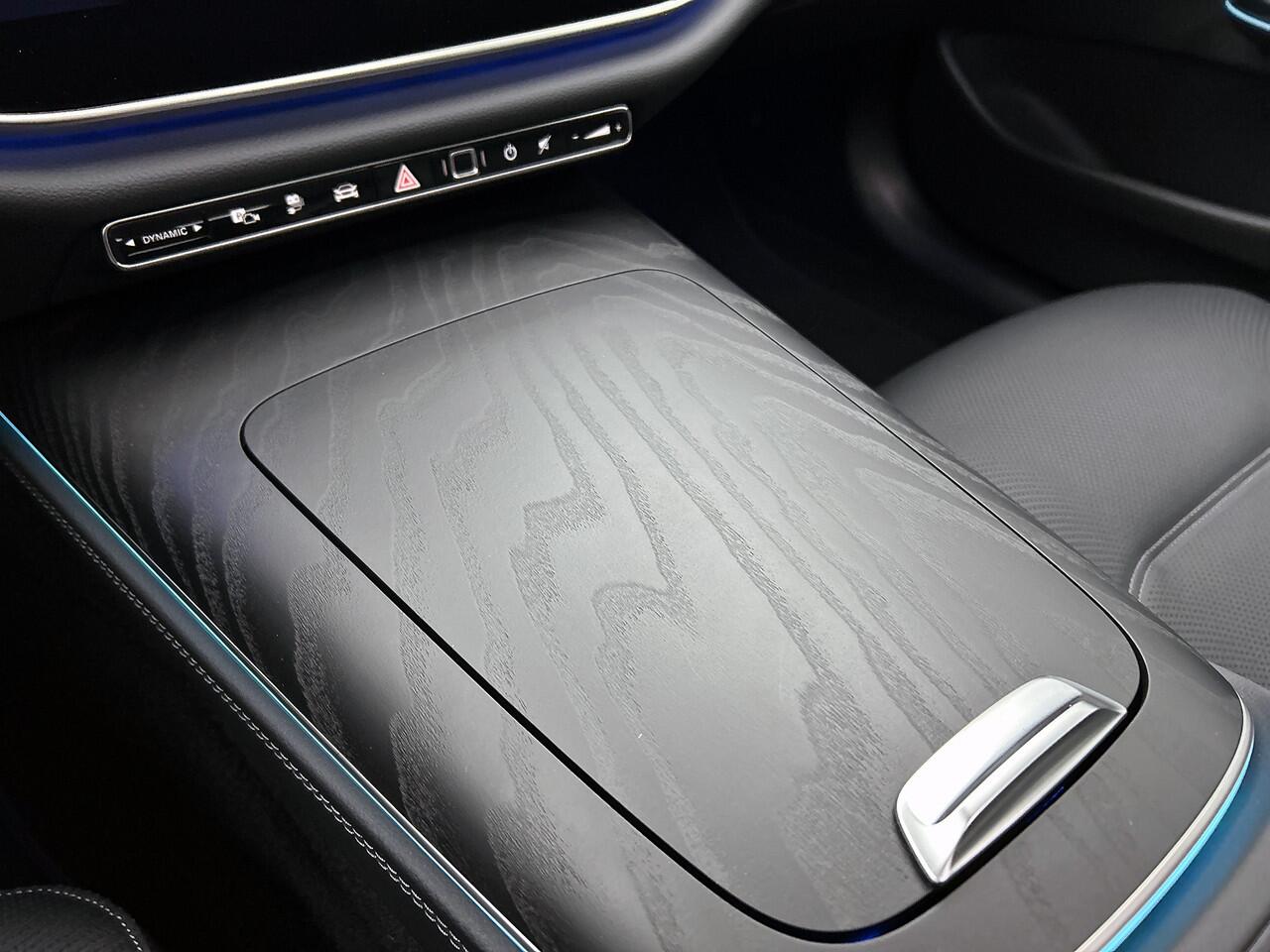 Mercedes-Benz E-estate 300 e Sport Edition | Premium pakket | Winter pakket | MBUX Superscreen | Leder pakket | Trekhaak | Rijassistentiepakket Plus | 360°-camera | Stoelventilatie voor | DIGITAL Light |