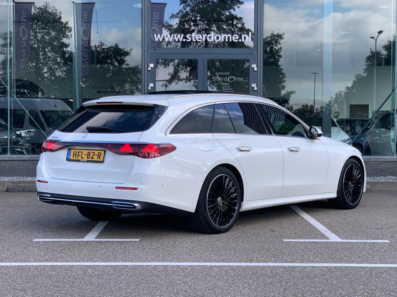 Mercedes-Benz E-estate 300 e Avantgarde l Panoramadak l AMG Multispaak l Burmester l DISTRONIC plus l Niveauregeling l DIGITAL LIGHT l 360 gr Camera l Winterpakket l Apple & Android auto l Memory pakket l Stoelverwarming l