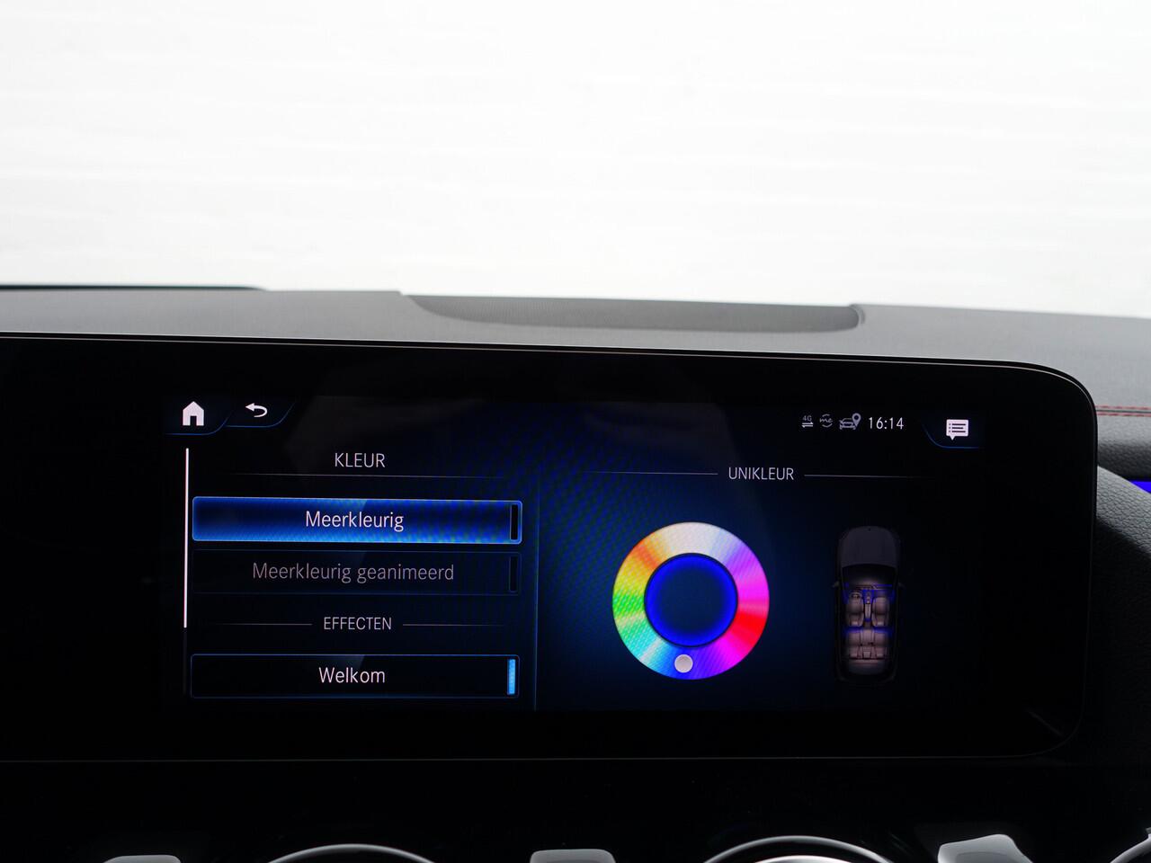 Mercedes-Benz EQA 250 AMG Edition 1 67 kWh Aut- Head Up, Memory Seats, 360 Camera, Panoramadak, Alcantara Interieur Afwerking, Sfeerverlichting