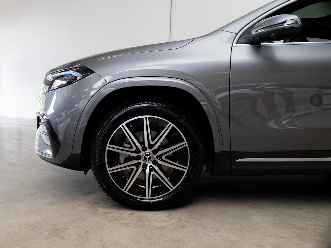 Mercedes-Benz EQA 250+ Business Solution AMG 71 kWh Panorama dak | Trekhaak