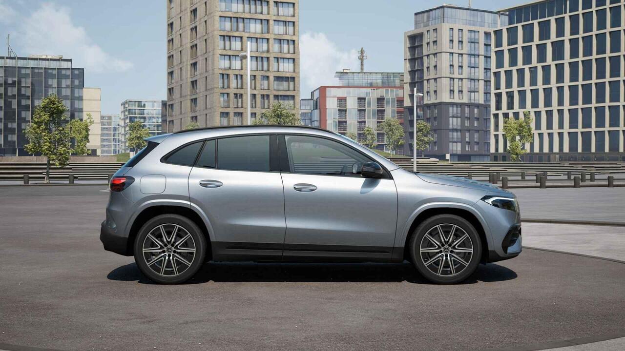 Mercedes-Benz EQA 250+ Business Solution AMG 71 kWh | Panoramaschuifdak | Dodehoekassistent | Head-up | Burmester | Winterpakket |