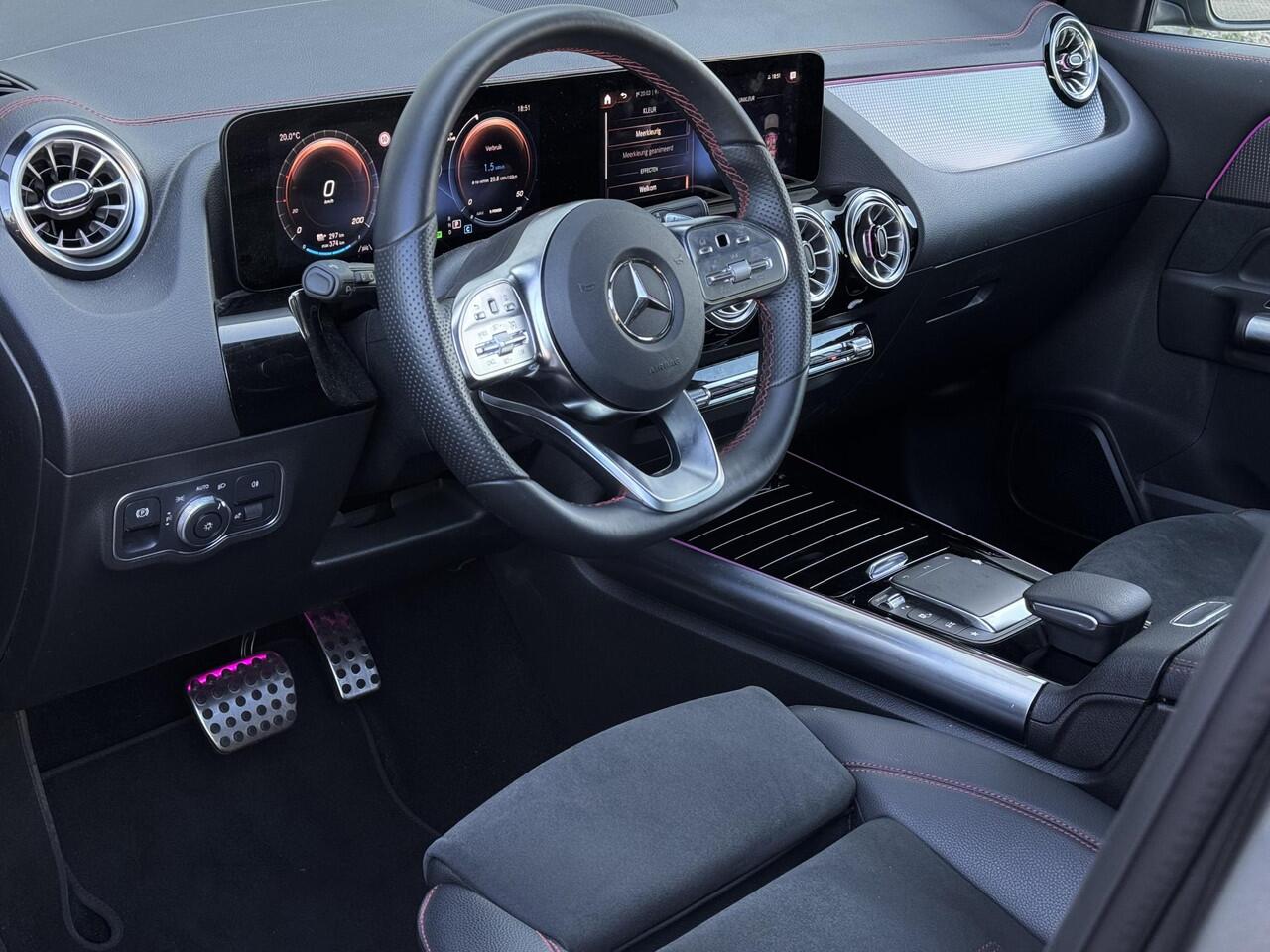 Mercedes-Benz EQA 300 4MATIC AMG Line 71 kWh AMB-LIGHT|CAMERA