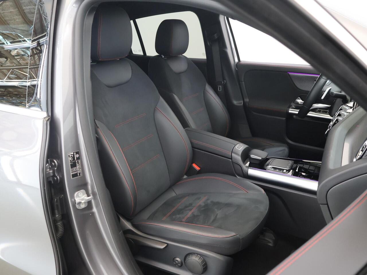 Mercedes-Benz EQA 250 Sport Edition 67 kWh | AMG | 19" lichtmetalen velgen | Stoelverwarming | Sfeerverlichting | Keyless |