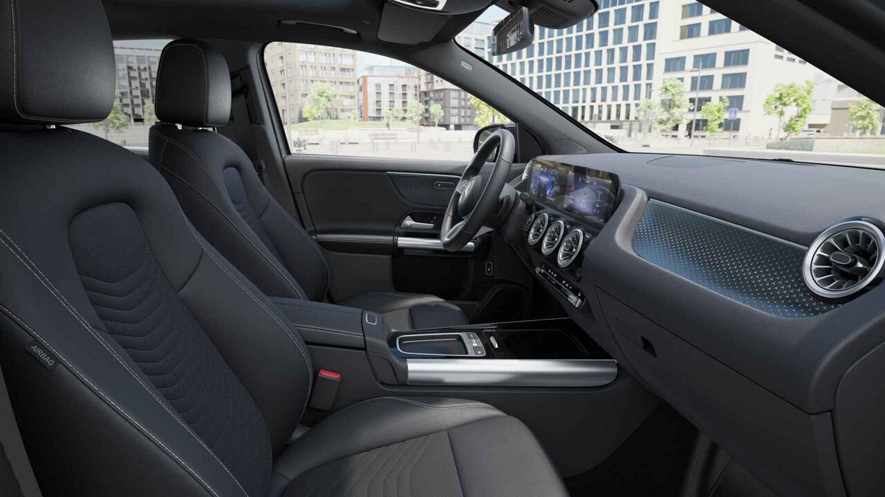 Mercedes-Benz EQA 250+ Business Solution 71 kWh | Panoramaschuifdak | Dodehoekassistent | Essential pakket | Premium Sound system | Achteruitrijcamera | Stoelverwarming voor |