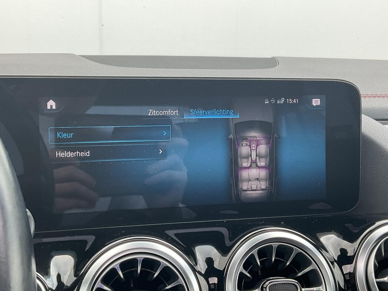 Mercedes-Benz EQA 250 Business Solution AMG 67 kWh Memory Pano Hud Adap.Cruise Burmester 360Cam VOL!