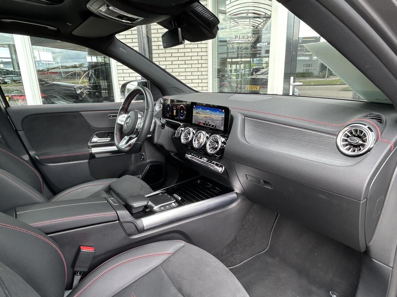 Mercedes-Benz EQA 250 AMG Line | Panoramadak