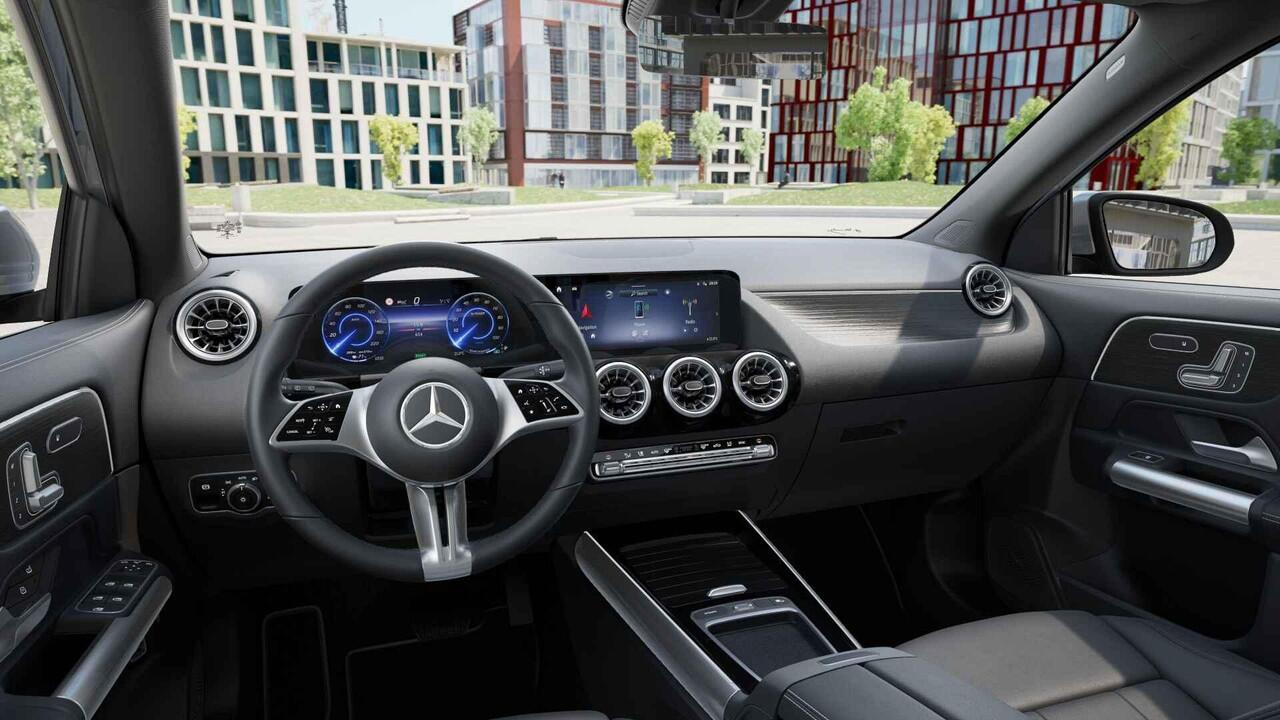 Mercedes-Benz EQA 250+ Business Solution Luxury 71 kWh | Panoramaschuifdak | Achteruitrijcamera | Stoelverwarming | Dodehoekassistent |