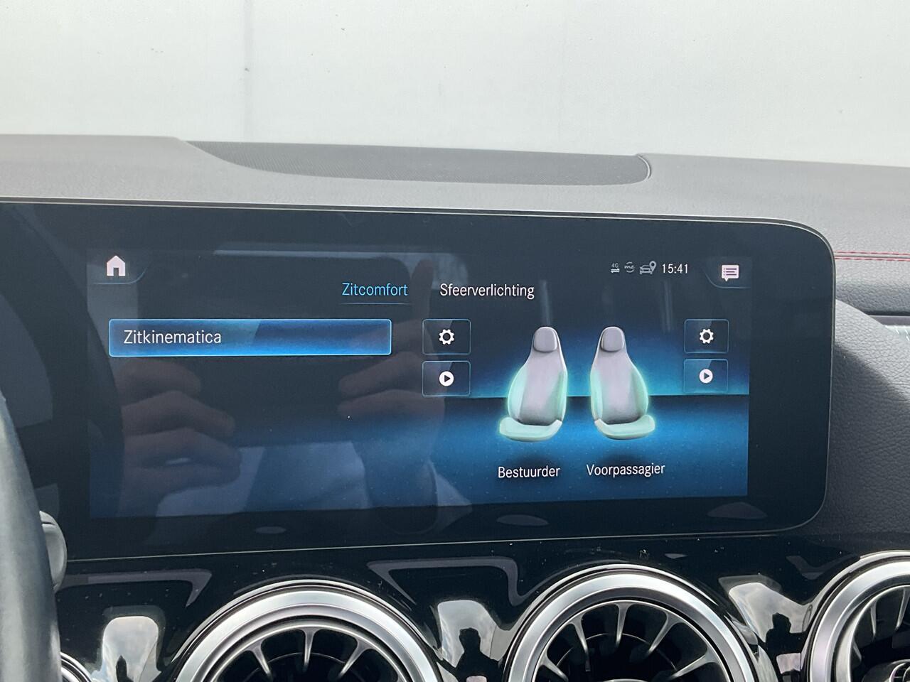 Mercedes-Benz EQA 250 Business Solution AMG 67 kWh Memory Pano Hud Adap.Cruise Burmester 360Cam VOL!