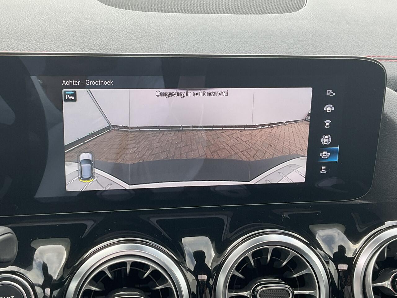 Mercedes-Benz EQA 250 Business Solution AMG 67 kWh Memory Pano Hud Adap.Cruise Burmester 360Cam VOL!