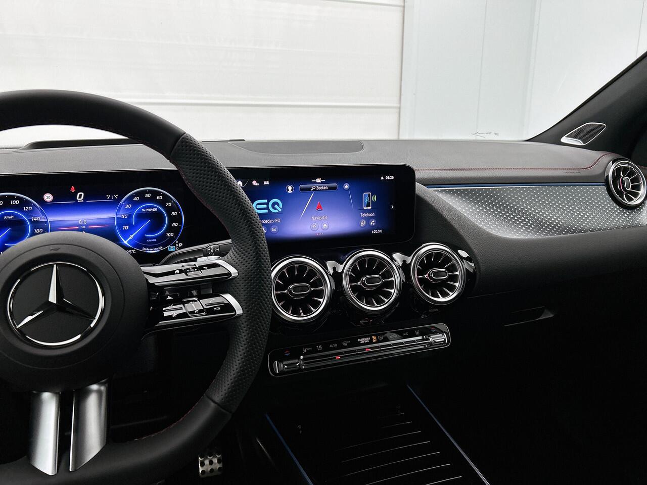 Mercedes-Benz EQA 250+ Business Solution AMG 71 kWh | Trekhaak | Nightpakket | Premium pakket | Parkeerpakket met 360°-camera | EASY PACK achterklep | KEYLESS-GO comfort pakket | Head-up display | Dodehoekassistent | Sfeerverlichting |