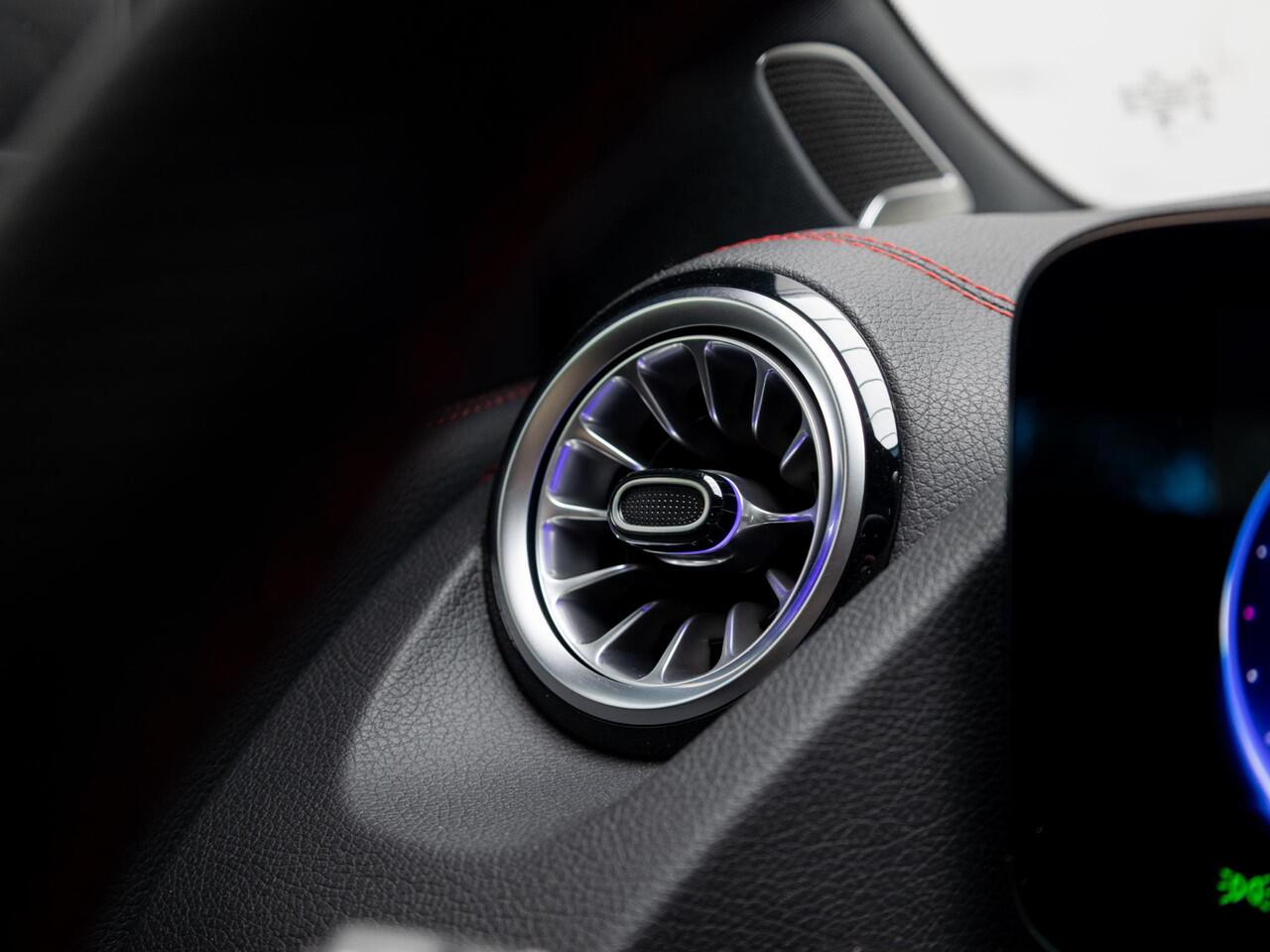 Mercedes-Benz EQA 250+ Business Solution AMG 71 kWh Panorama dak | Trekhaak