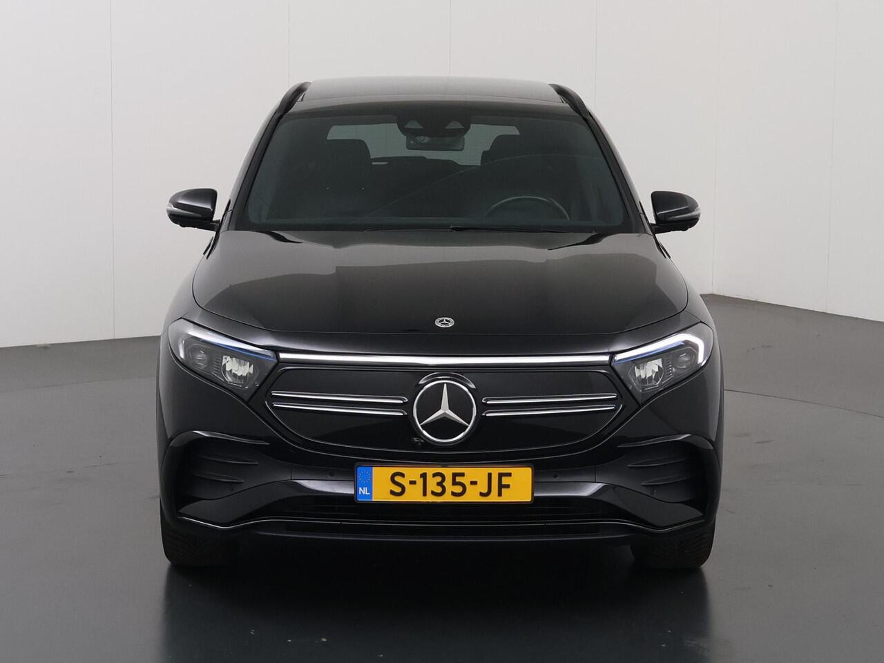 Mercedes-Benz EQA 300 4MATIC Luxury Line 67 kWh | Panoramadak | AMG | Rijassistentiepakket | 360 graden camera | Stoelverwarming |