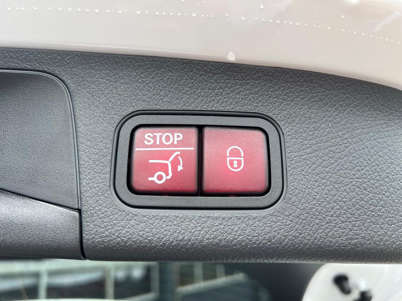 Mercedes-Benz EQA 250+ Business Edition | AMG | Nightpakket | Business Plus | Panoramadak | 360° Camera | Sfeerverlichting | Memorystoelen Verwarmd | Apple & Android Carplay