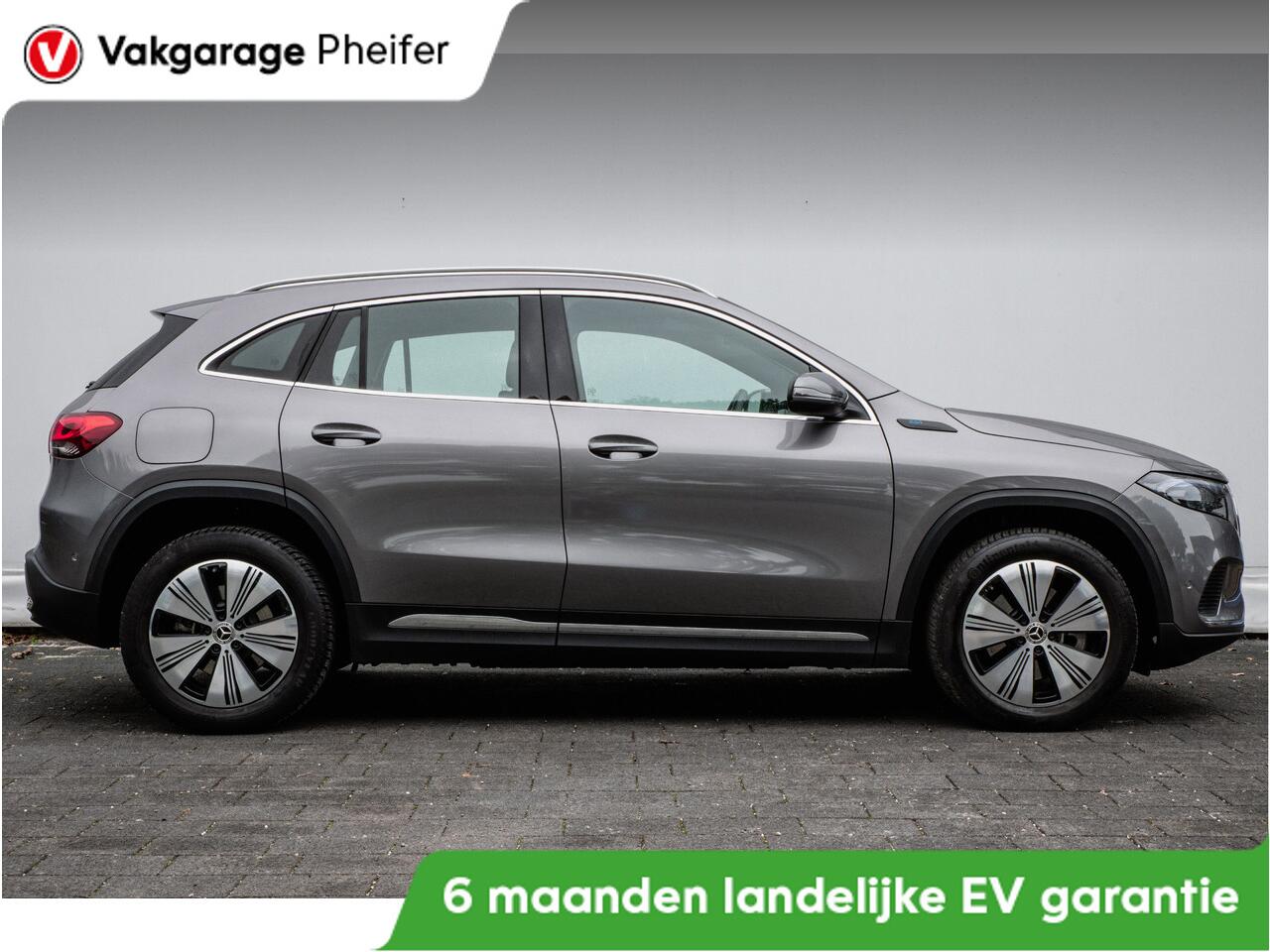 Mercedes-Benz EQA 250 Business Solution Luxury 67 kWh Navigatie/ Camera/ Comfortstoelen/ Ambience verlichting/ Stoelverwarming/ Adapt. cruise