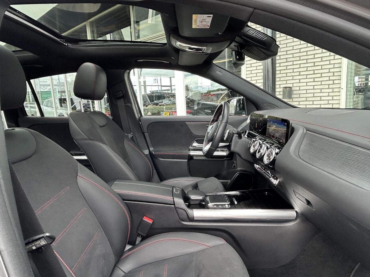 Mercedes-Benz EQA 250 AMG Line | Panoramadak