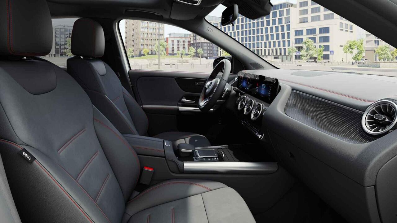 Mercedes-Benz EQA 250+ AMG Line 71 kWh | Panoramadak | Premium pakket | Advanced audio | Draadloos telefoonladen |