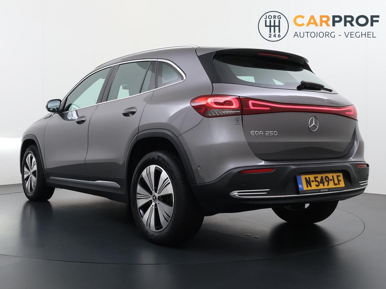 Mercedes-Benz EQA 250 Business Solution Luxury 67 kWh SOH 91% | Navigatie | Camera | Stoelverwarming