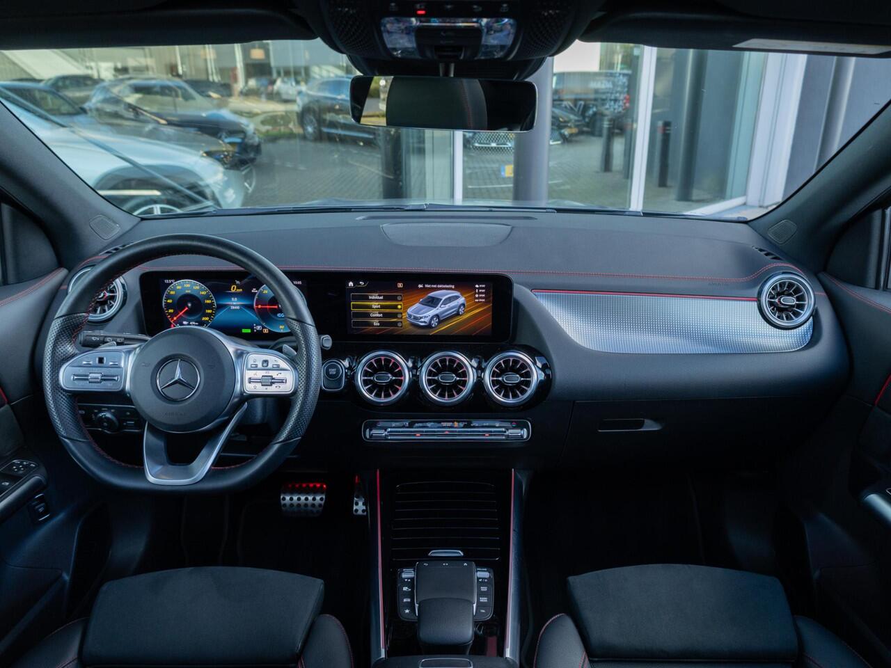 Mercedes-Benz EQA 250+ Business Edition 71 kWh Panorama dak