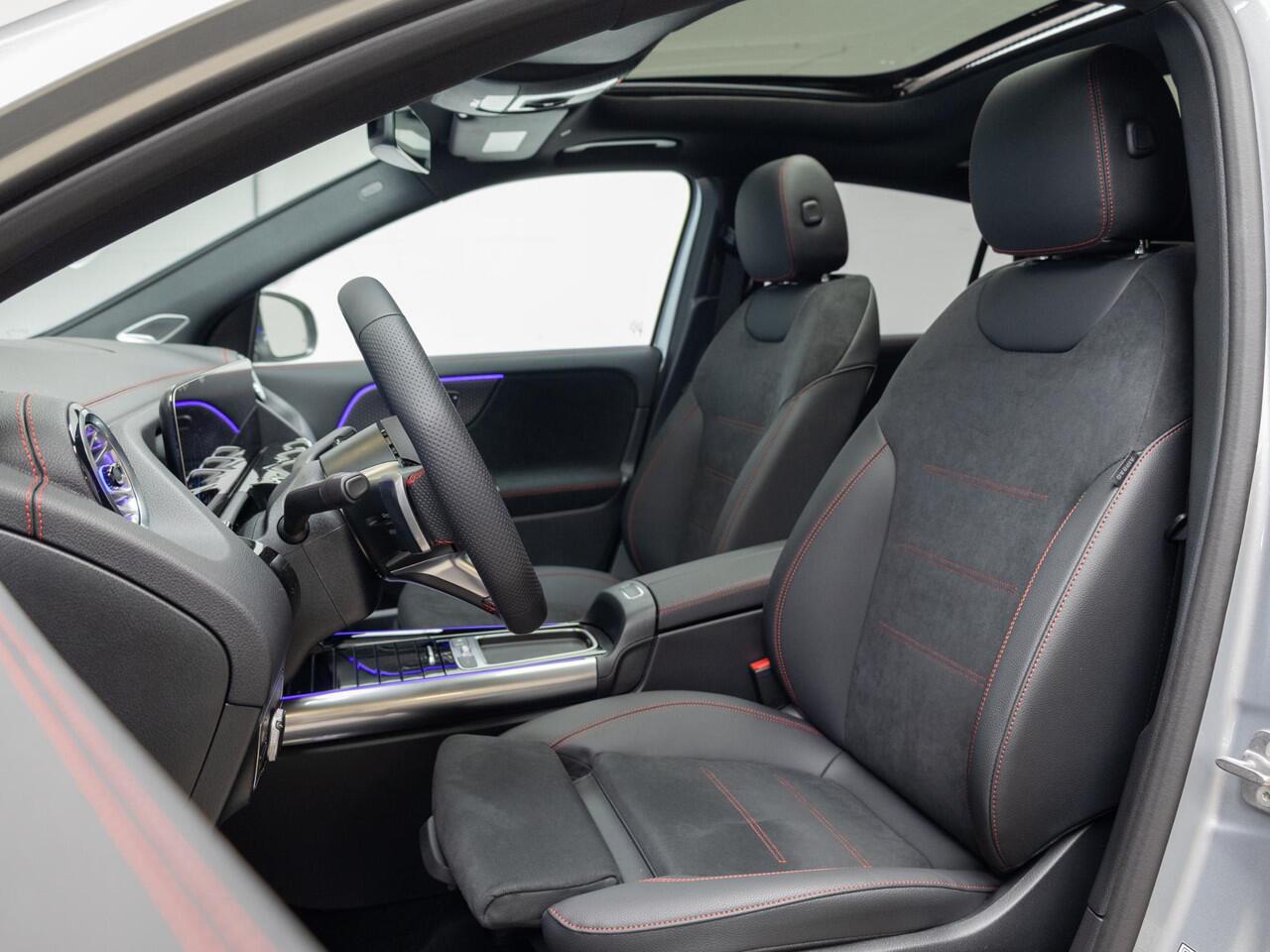 Mercedes-Benz EQA 250+ Business Solution AMG Panorama dak | Trekhaak