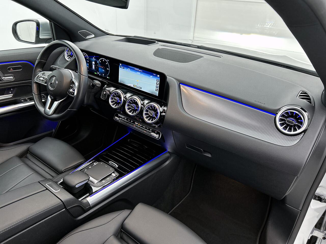 Mercedes-Benz EQA 250 Business Solution Luxury 67 kWh / Burmester soundsyst. / Panoramadak / Head-up display / 2x Stoelverstelling Comfortstoelen / LED high performance |