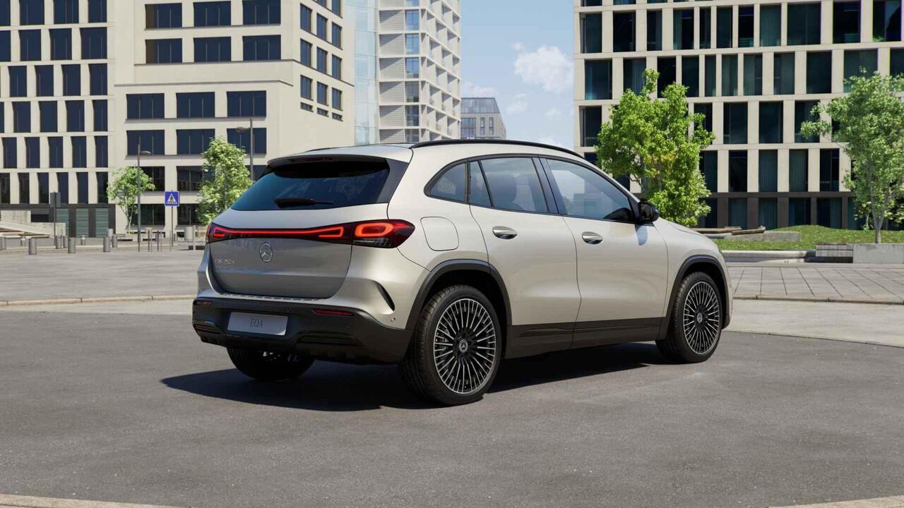 Mercedes-Benz EQA 250+ AMG Line 71 kWh | Panoramadak | Premium pakket | Advanced audio | Draadloos telefoonladen |