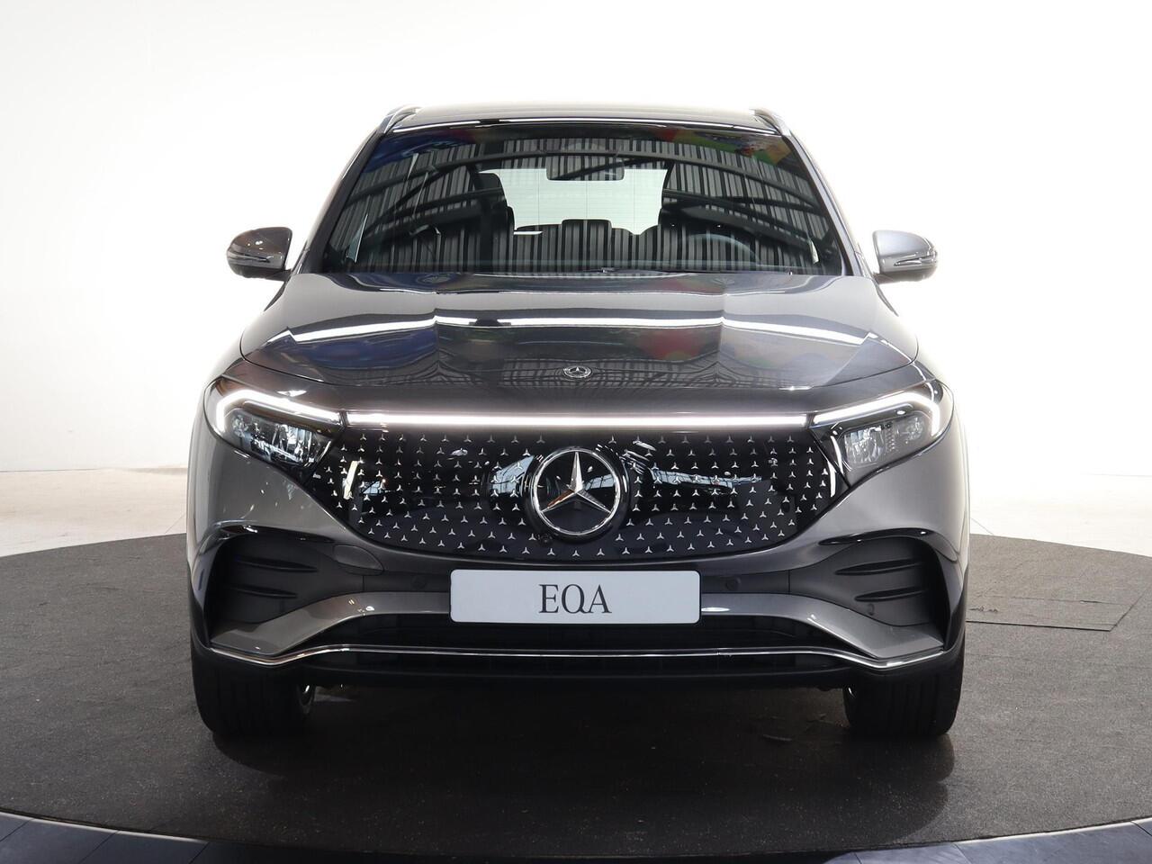 Mercedes-Benz EQA 250+ Business Solution AMG 71 kWh | Panoramaschuifdak | Night | Dodehoekassistent | Head-up | Burmester | Winterpakket |