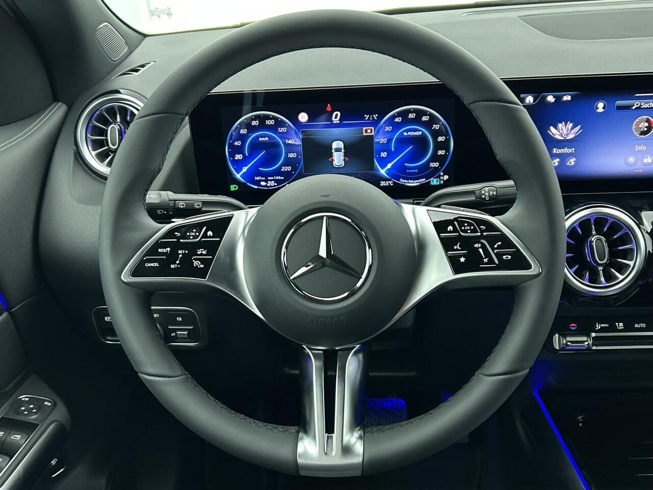 Mercedes-Benz EQA 250+ Business Solution 71 kWh | Stoelverwarming voor | Sfeerverlichting | EASY PACK achterklep | Parkeerpakket met achteruitrijcamera | Widescreen display |