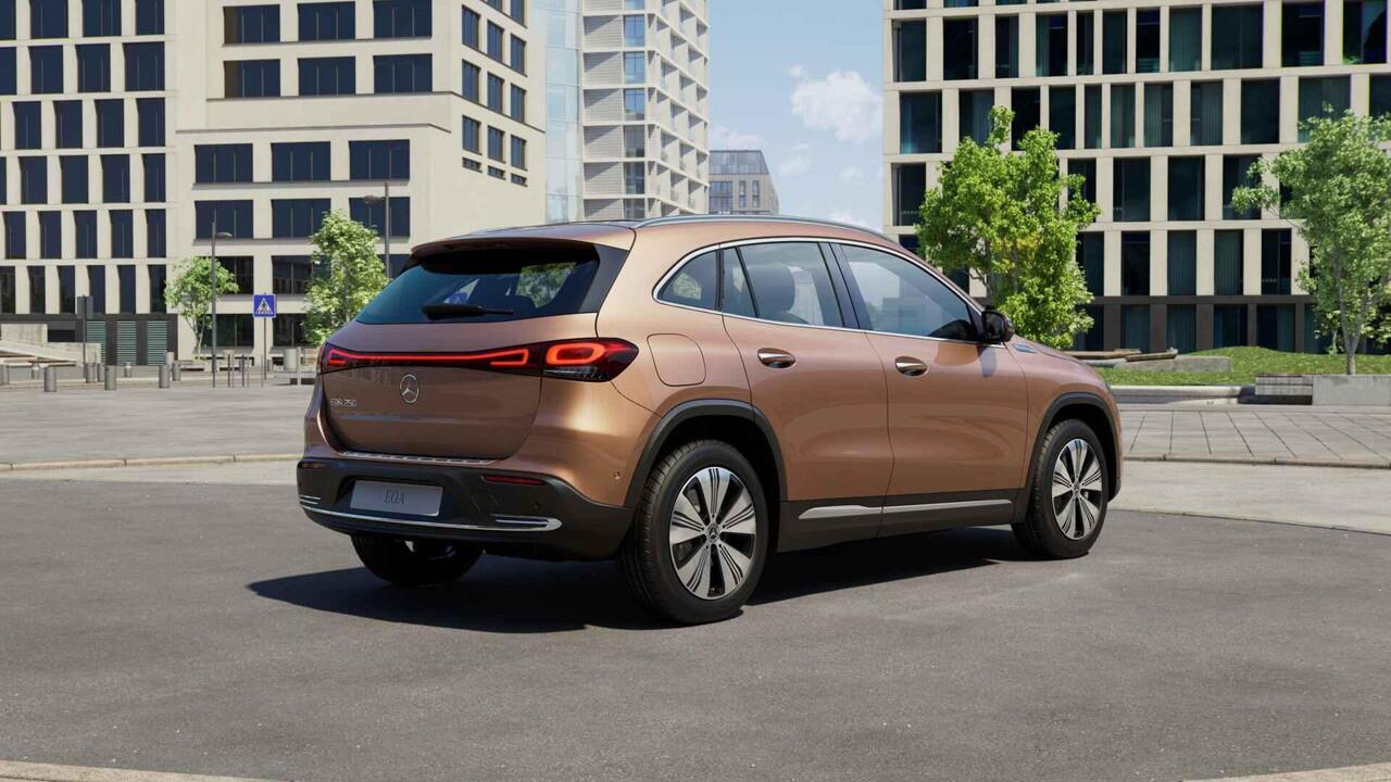 Mercedes-Benz EQA 250 Business Solution Luxury 67 kWh | Burmester | Panoramadak | Headup | Memory | Keyless | 360 graden camera | Stoelverwarming |