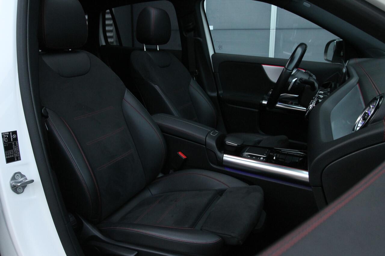 Mercedes-Benz EQA 250+ AMG Line 71 kWh I Pano.dak I Camera I Carplay