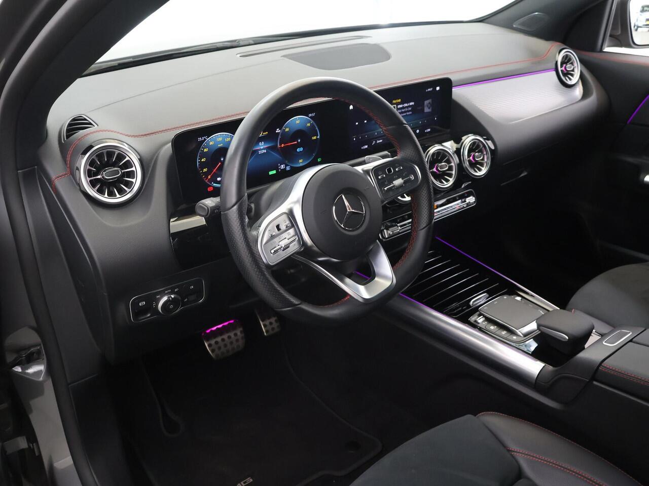 Mercedes-Benz EQA 250 Sport Edition 67 kWh | AMG | 19" lichtmetalen velgen | Stoelverwarming | Sfeerverlichting | Keyless |