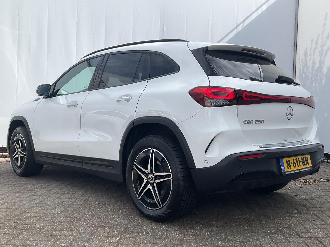 Mercedes-Benz EQA 250 Business Solution AMG 67 kWh Memory Pano Hud Adap.Cruise Burmester 360Cam VOL!